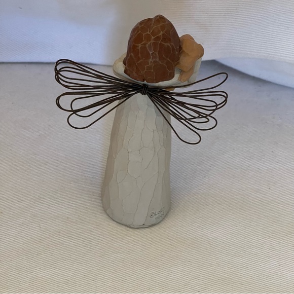 Willow Tree Angel of Friendship figurine - Picture 3 of 3